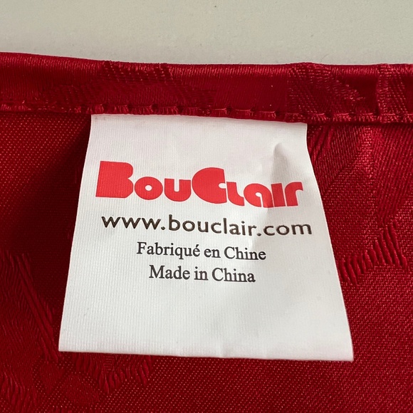 Festive Tablecloth 51"x 69" - Picture 4 of 5